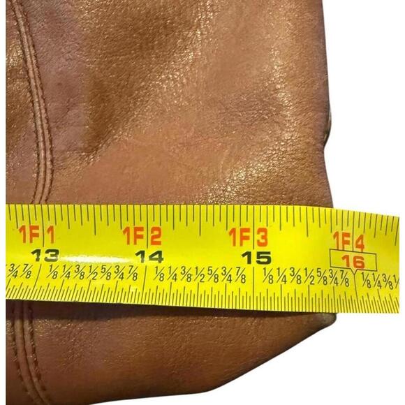 Authentic Coach Leather Handbag - Chic Brown Tote - Picture 6 of 9